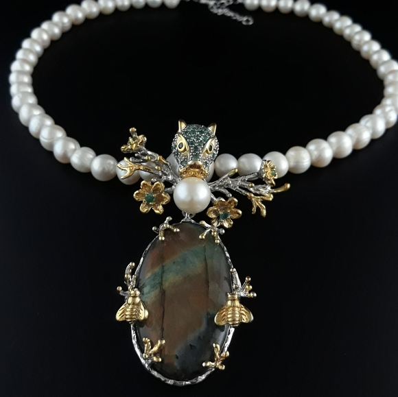 Handcrafted Rainbow Labradorite and Pearl Necklace - Picture 7 of 17